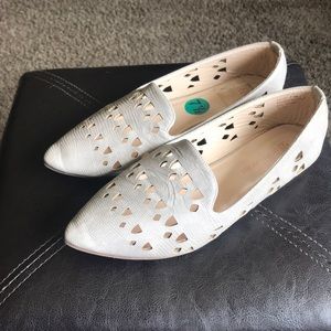 Daisy Fuentes Flats